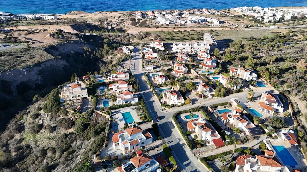 Sunset Valley | Refined Hillside Living Overlooking the Mediterranean